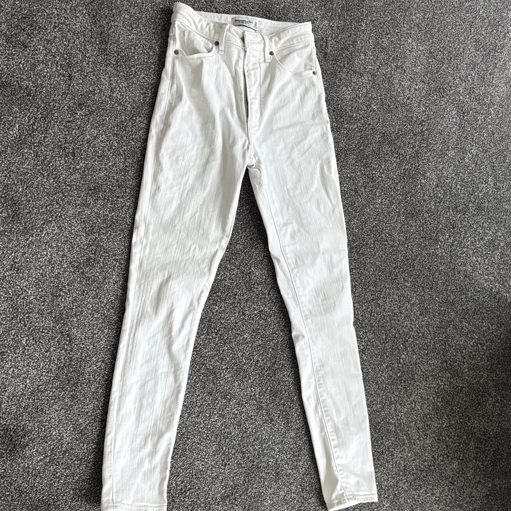 Abercrombie & Fitch White Skinny Jeans